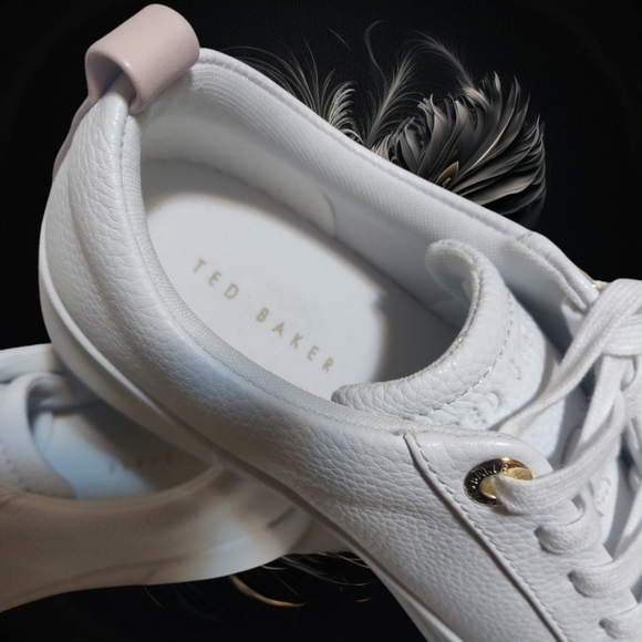 NEW Ted Baker Women Reese Lace Up Leather White/Pink Sneaker. Size 6 - Picture 7 of 15